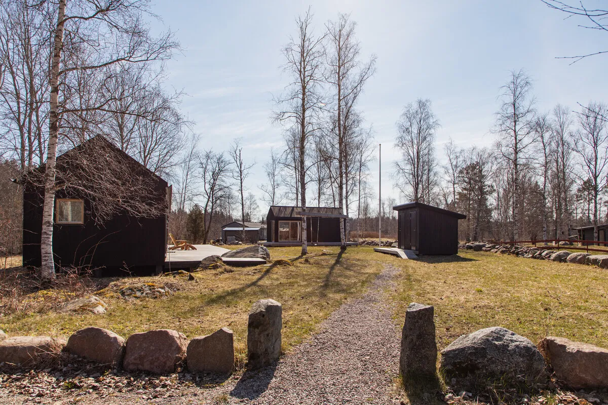 Contemporary 2-Bedroom House with Expansive Garden in Scenic Swedish Countryside - Image 5