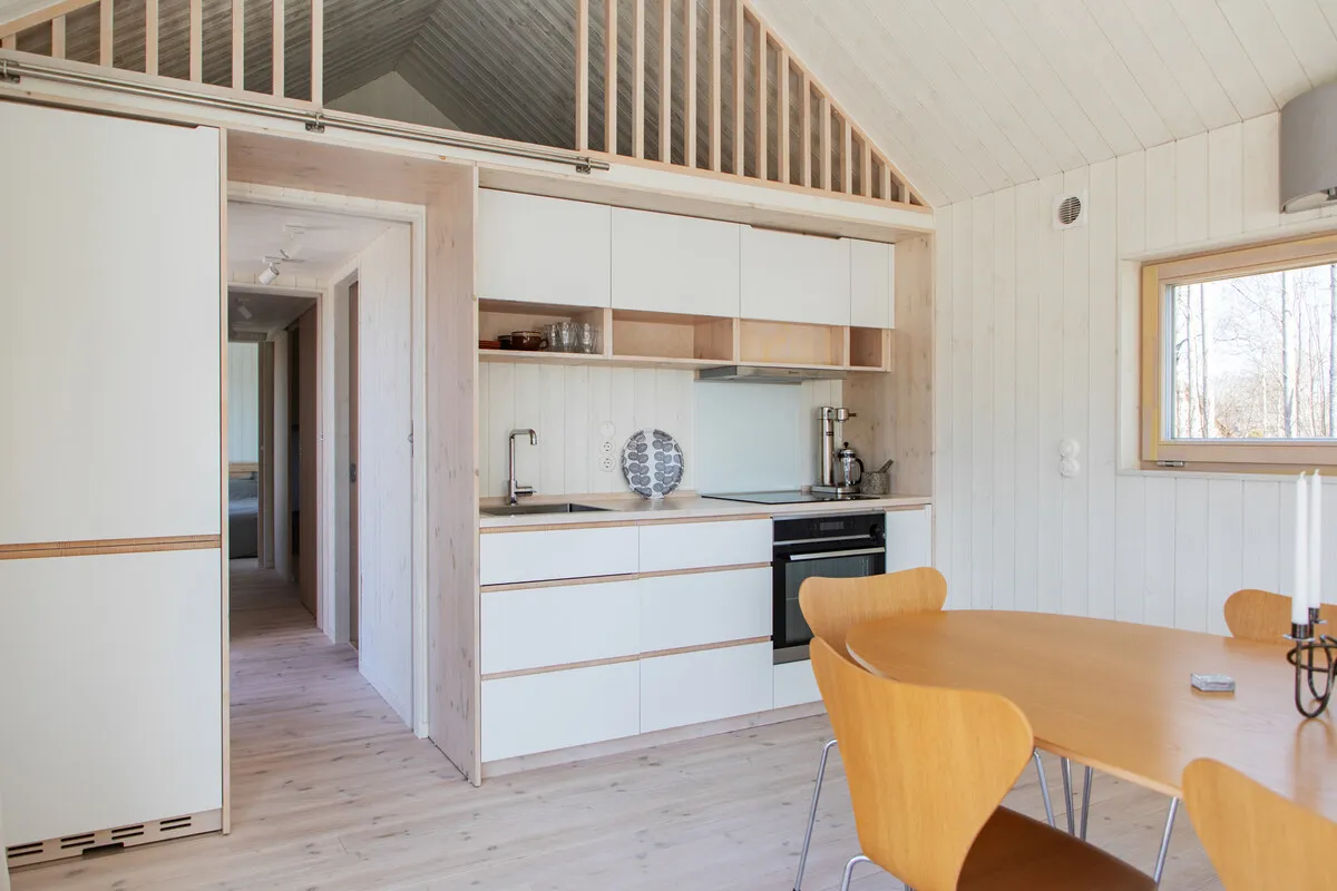 Contemporary 2-Bedroom House with Expansive Garden in Scenic Swedish Countryside - View image 12 of 41