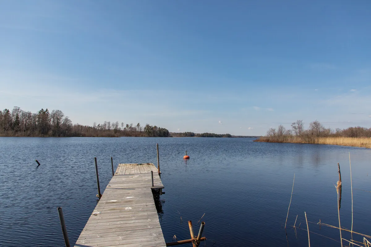 Contemporary 2-Bedroom House with Expansive Garden in Scenic Swedish Countryside - View image 32 of 41