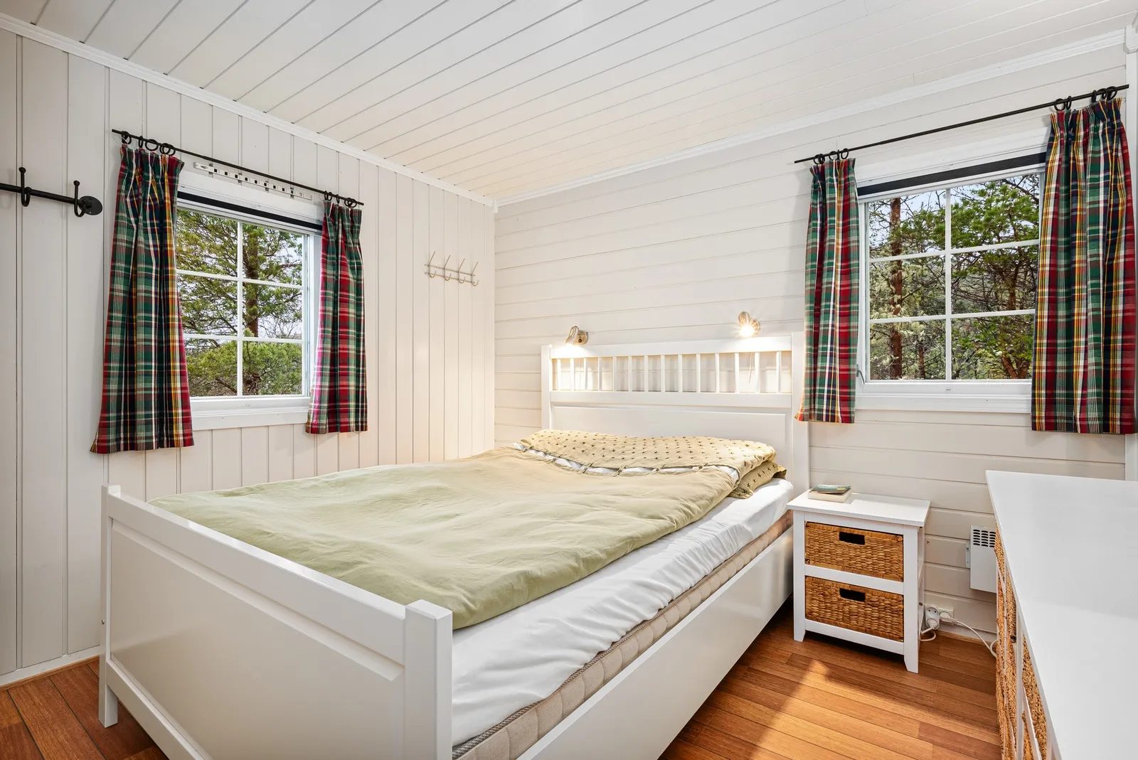 1980s Two-Bedroom Cabin with Terrace in Scenic Foldfjorden, Norway - View image 16 of 29