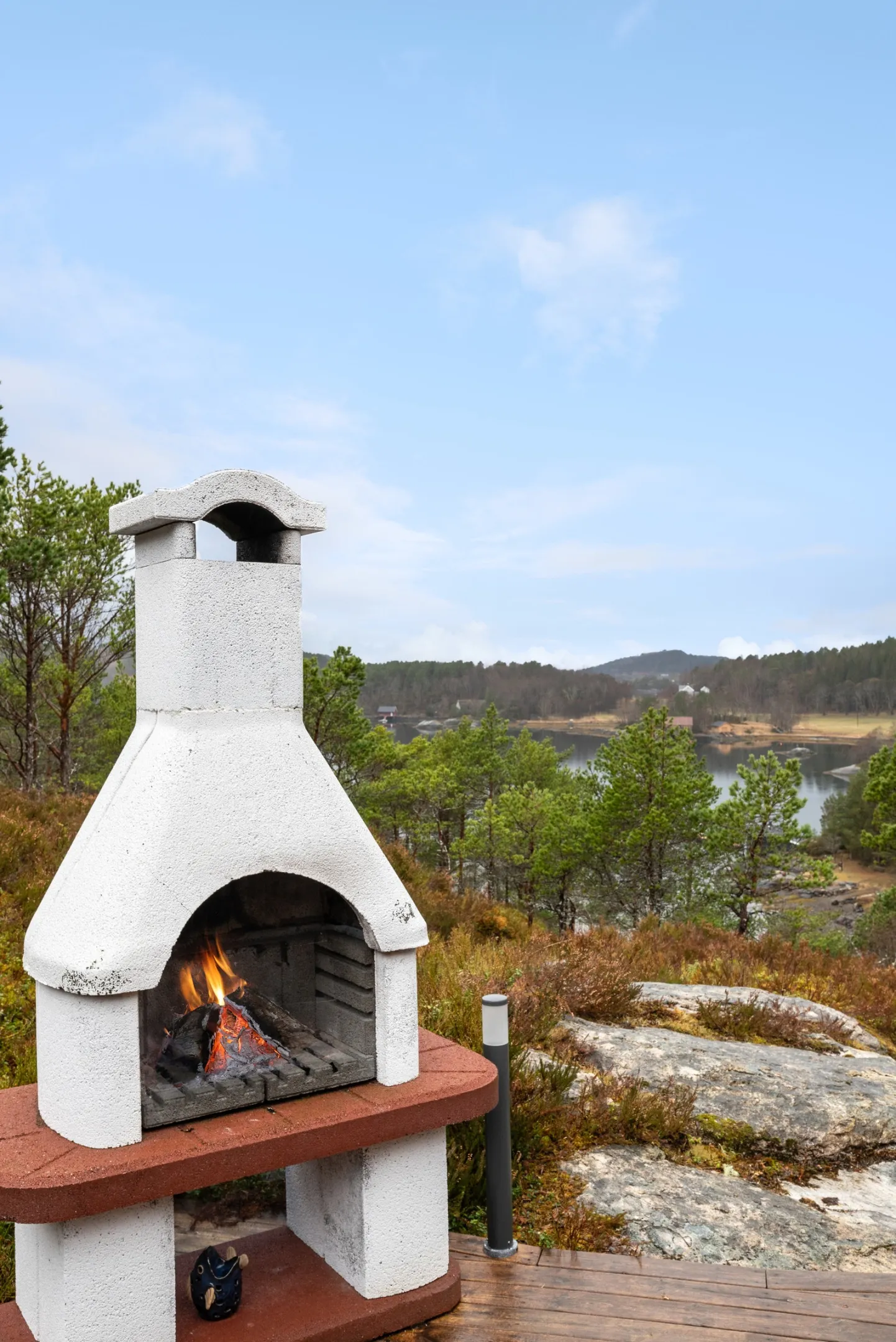 1980s Two-Bedroom Cabin with Terrace in Scenic Foldfjorden, Norway - View image 25 of 29
