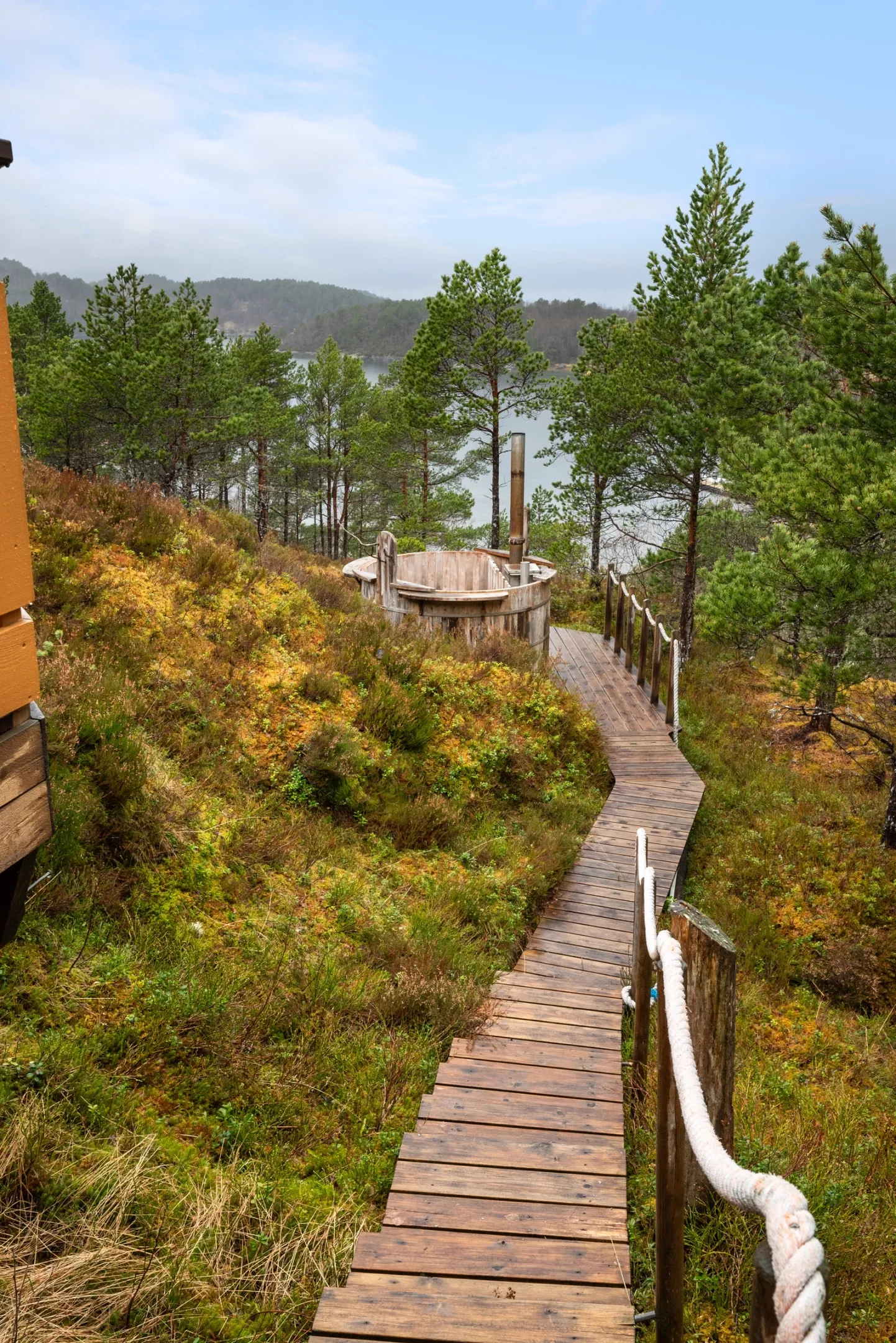 1980s Two-Bedroom Cabin with Terrace in Scenic Foldfjorden, Norway - View image 26 of 29