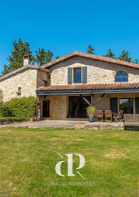 Expansive 5-Bedroom Home with Pool and Lake in Scenic Gers, France - Image 2