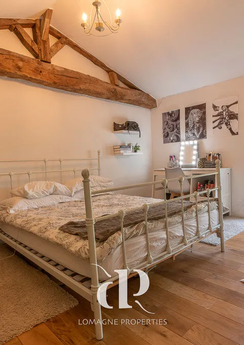 Expansive 5-Bedroom Home with Pool and Lake in Scenic Gers, France - View image 21 of 26