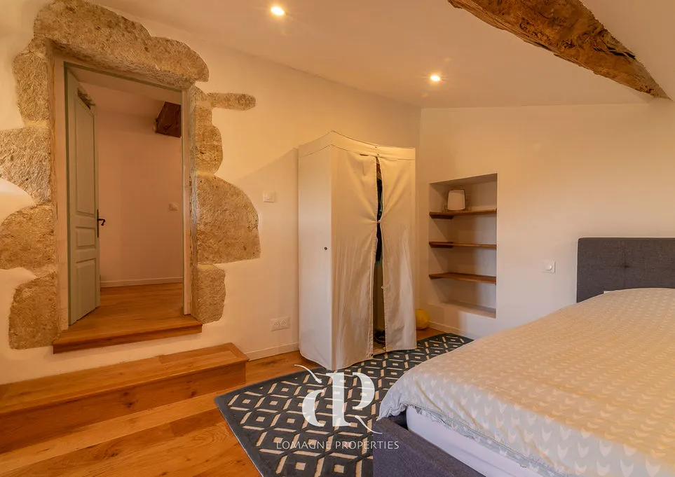 Expansive 5-Bedroom Home with Pool and Lake in Scenic Gers, France - View image 24 of 26