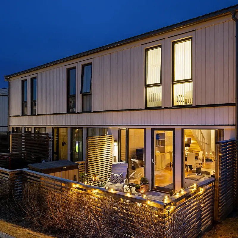 Contemporary 3-Bedroom Townhouse with Expansive Grounds in Heimdal