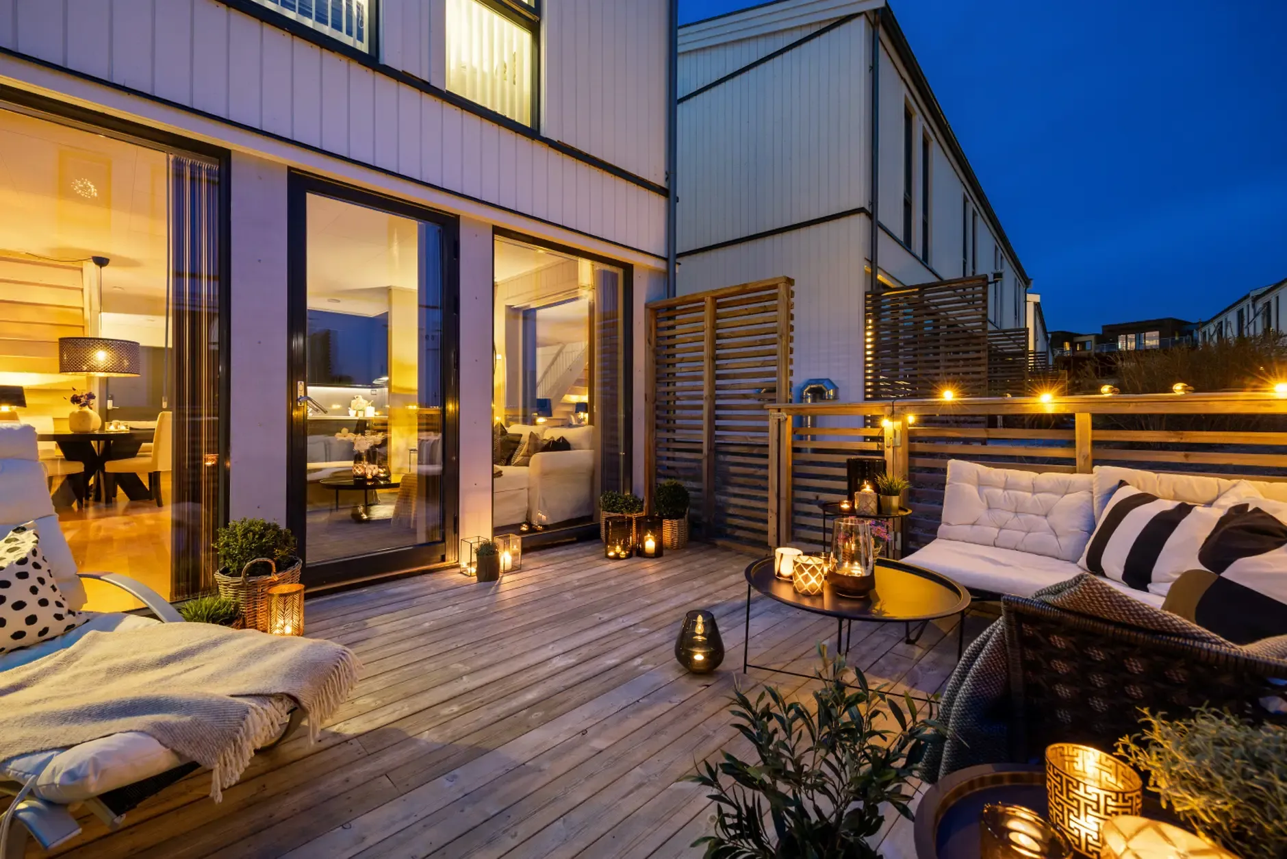 Contemporary 3-Bedroom Townhouse with Expansive Grounds in Heimdal - Image 4