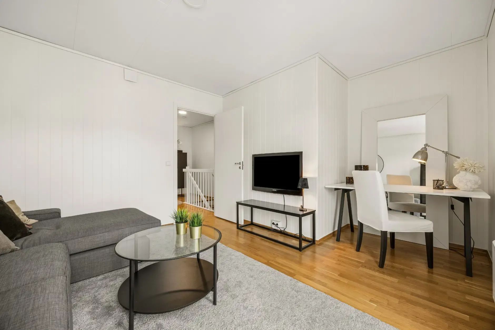 Contemporary 3-Bedroom Townhouse with Expansive Grounds in Heimdal - View image 15 of 30