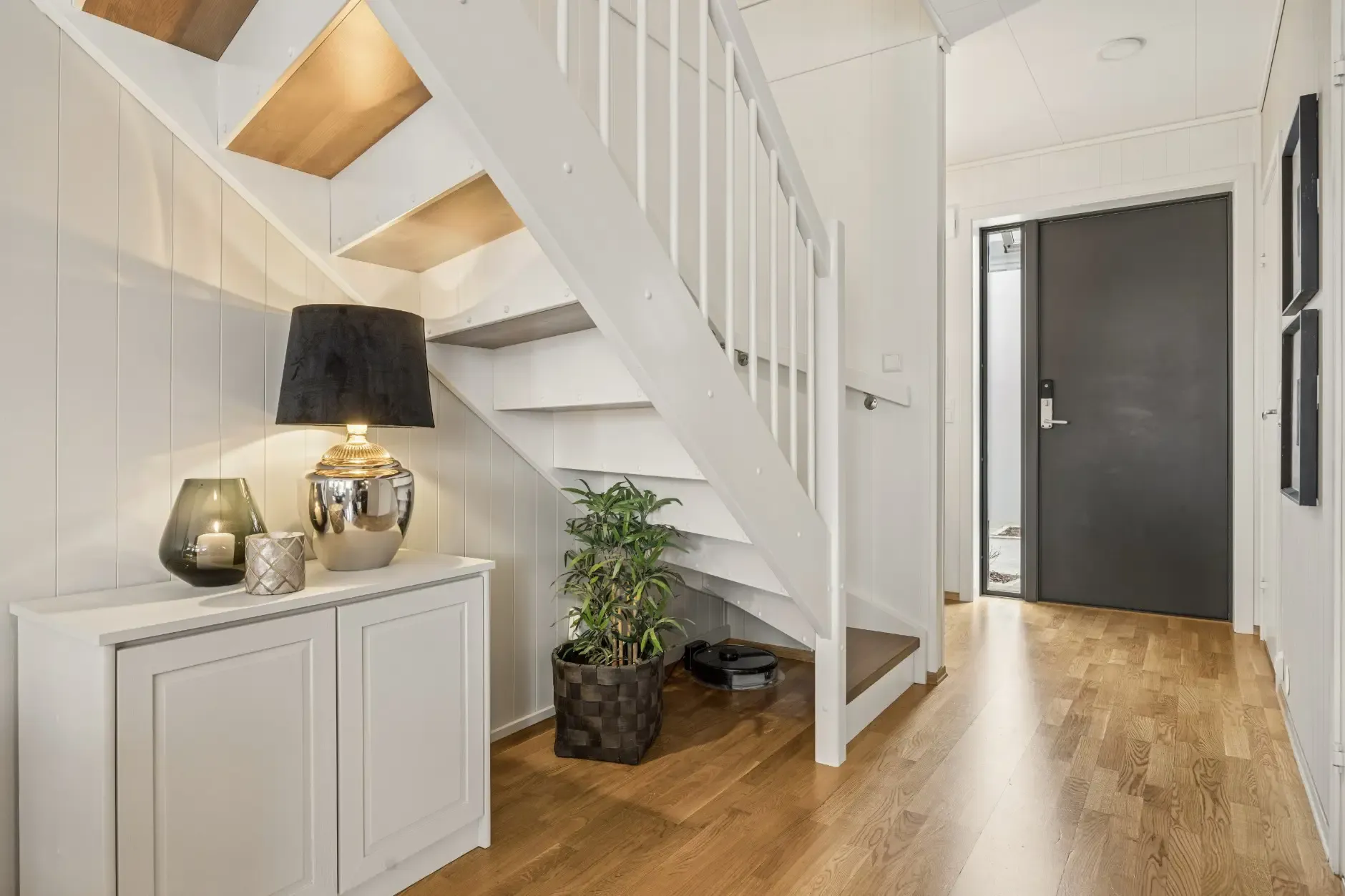 Contemporary 3-Bedroom Townhouse with Expansive Grounds in Heimdal - View image 27 of 30