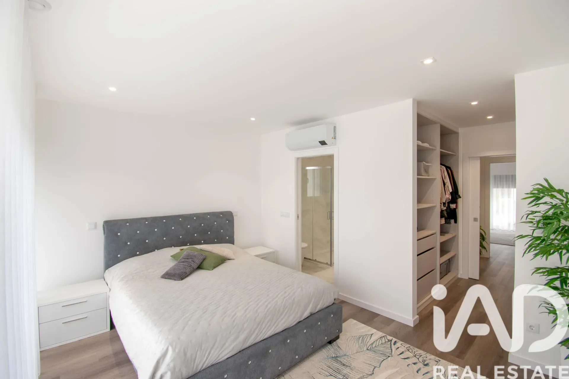 Moderne enetasjes hus med hage i kystbyen Marinha Grande - Vis bilde 14 av 31