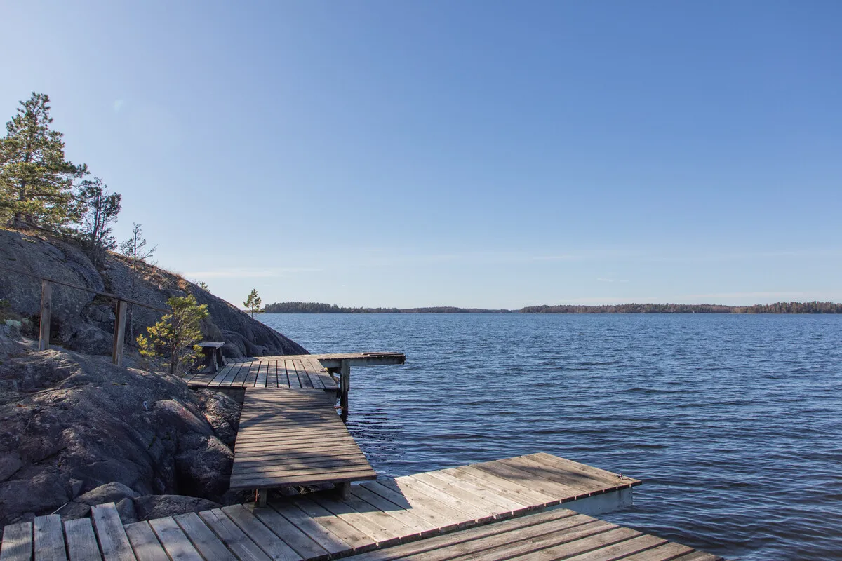 4-Bedroom 1970s House with Expansive Garden in Scenic Yxlan, Sweden - Image 3