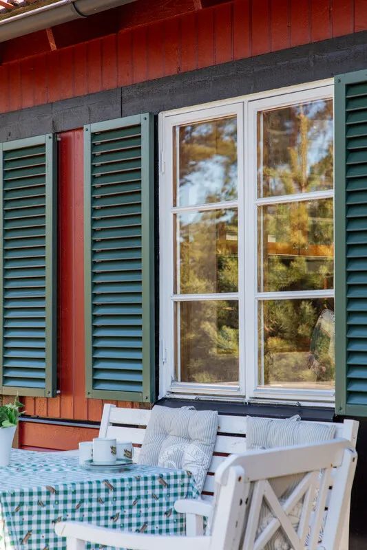 4-Bedroom 1970s House with Expansive Garden in Scenic Yxlan, Sweden - View image 33 of 41