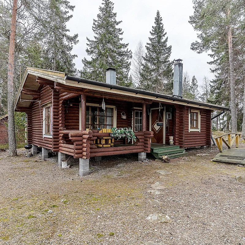 Coastal Cabin Retreat on Expansive Lot in Houtskari, Finland