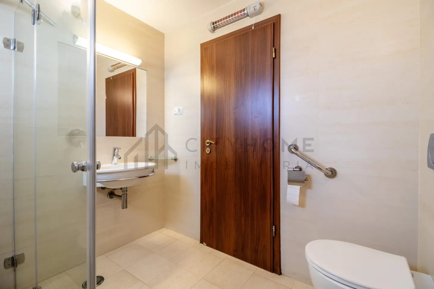 Contemporary 4-Bedroom House with Expansive Grounds in Salicos, Portugal - View image 16 of 41