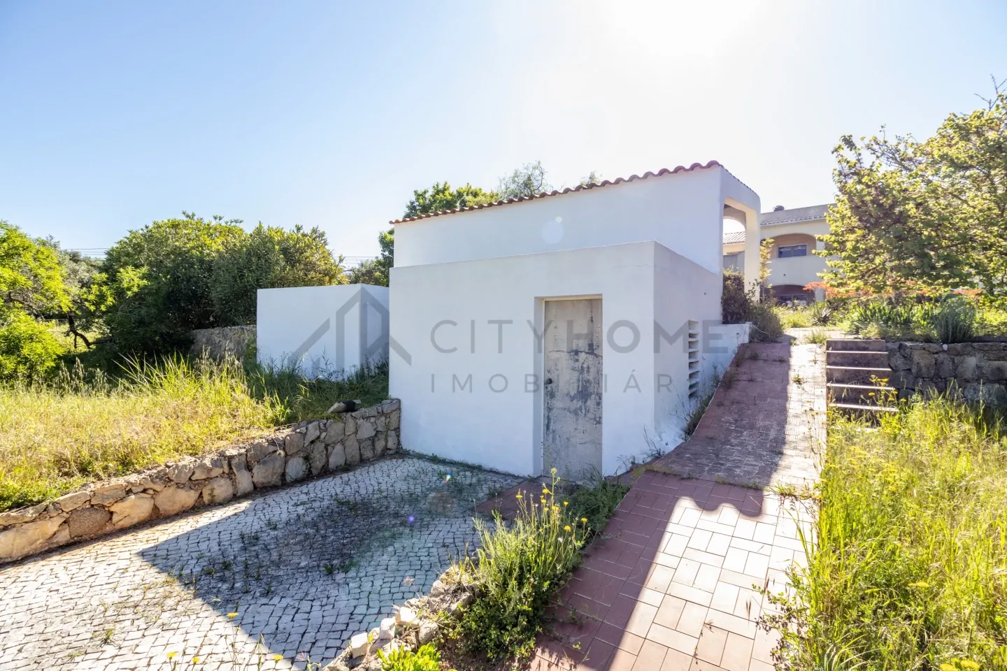 Contemporary 4-Bedroom House with Expansive Grounds in Salicos, Portugal - View image 29 of 41