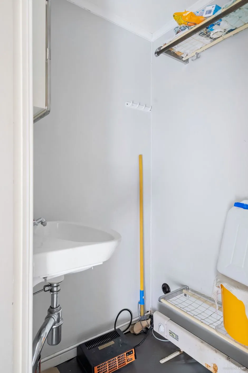 1960s Country House with Expansive Grounds in Marsliden, Sweden - View image 16 of 22