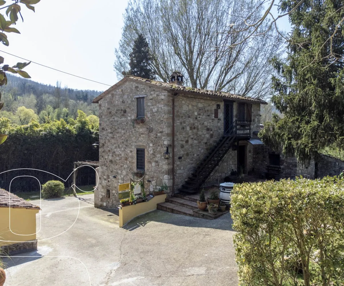 Restored Country House in Todi with 3 Units, Garden and Sauna - View image 9 of 70