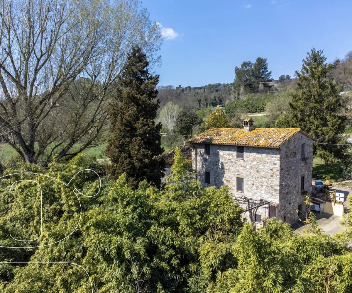Restored Country House in Todi with 3 Units, Garden and Sauna - View image 11 of 70