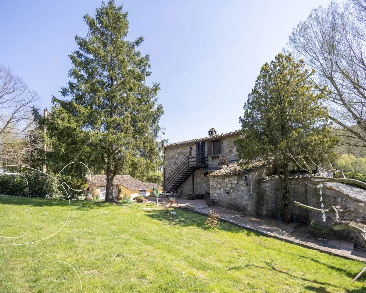 Restored Country House in Todi with 3 Units, Garden and Sauna - View image 50 of 70