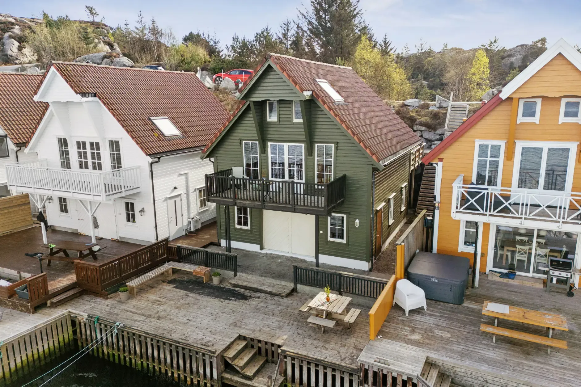 Modern Waterfront Cabin with Private Jetty in Bømlo, Norway - Image 1