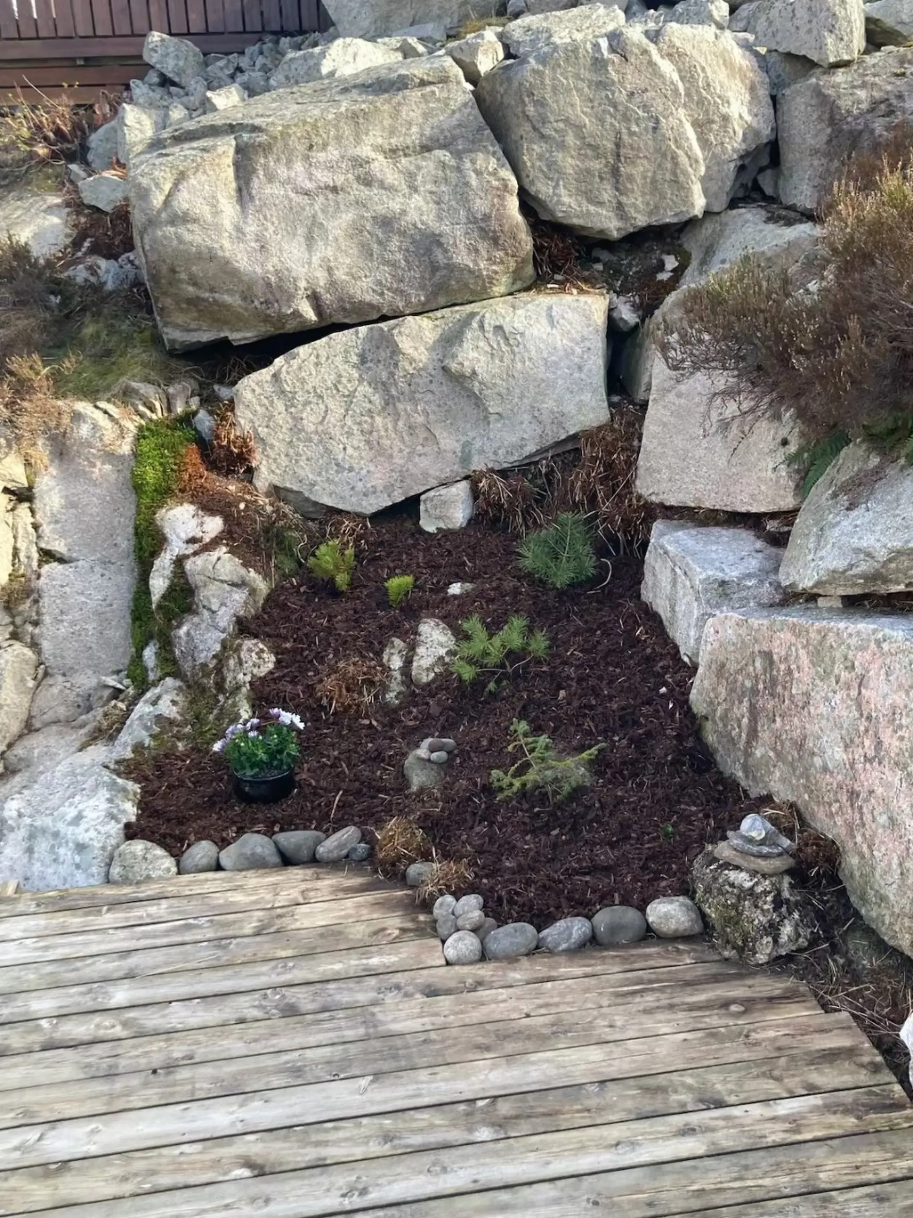 Modern Waterfront Cabin with Private Jetty in Bømlo, Norway - View image 23 of 33