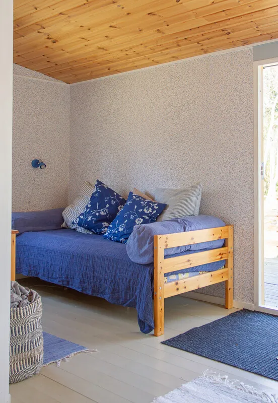 Swedish Island Retreat: 2-Bedroom Country House with Expansive Garden - View image 31 of 42