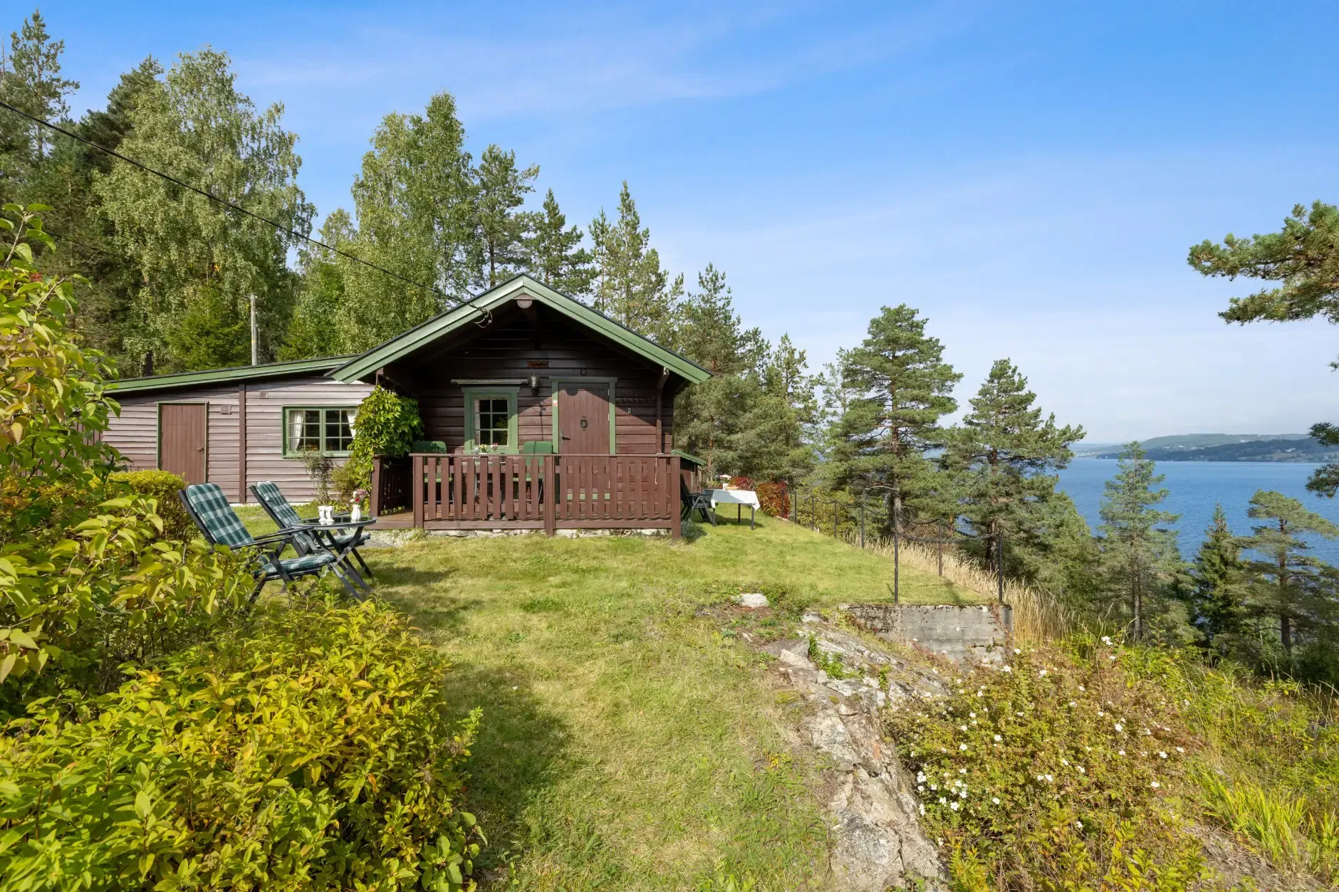 1960s Country House Overlooking Randsfjorden with Terrace and Parking - View image 29 of 34