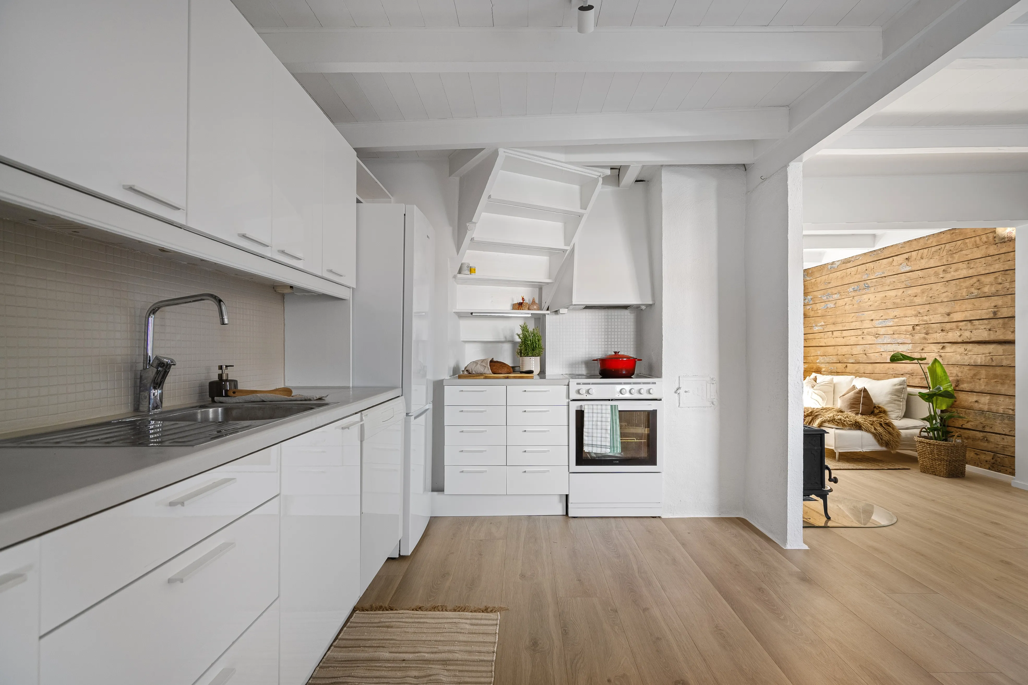 Historic 1868 Stavanger House with Sea Views and Garden Terrace - View image 16 of 45