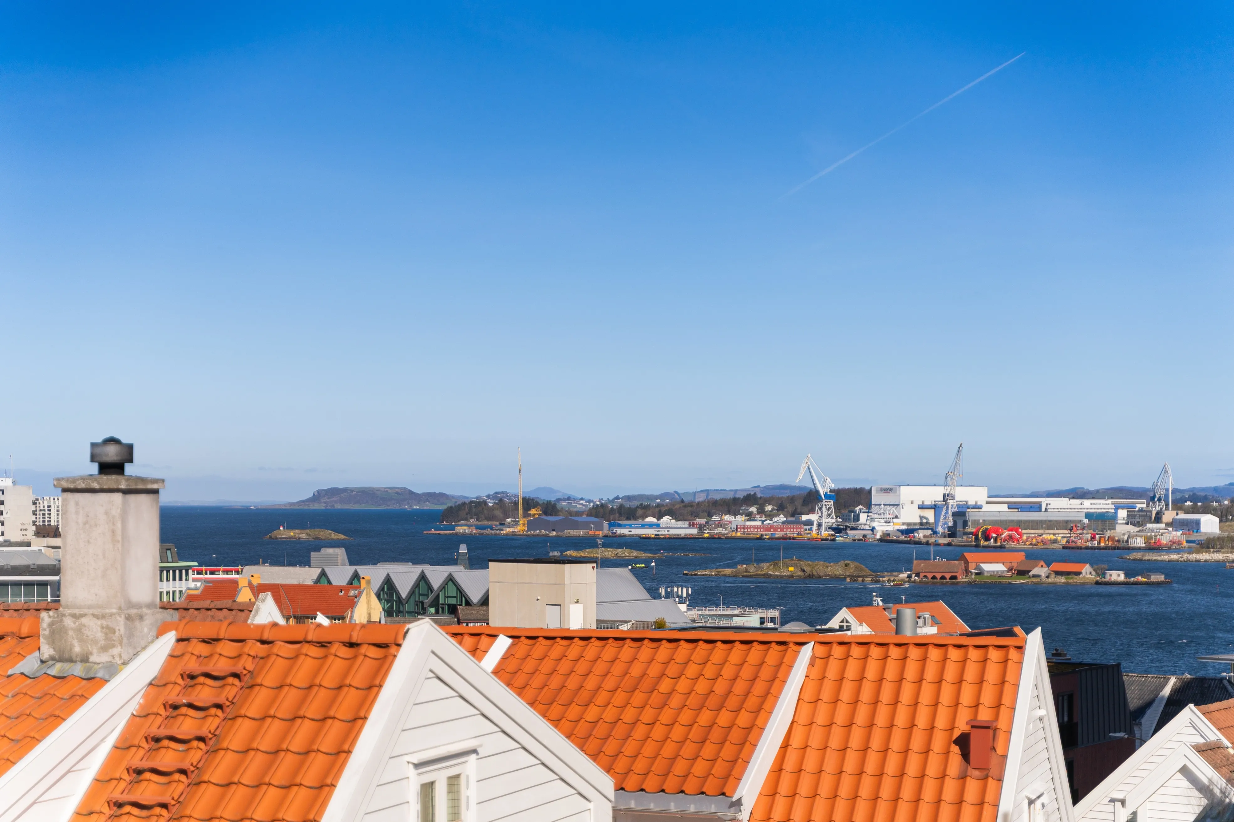 Historic 1868 Stavanger House with Sea Views and Garden Terrace - View image 39 of 45