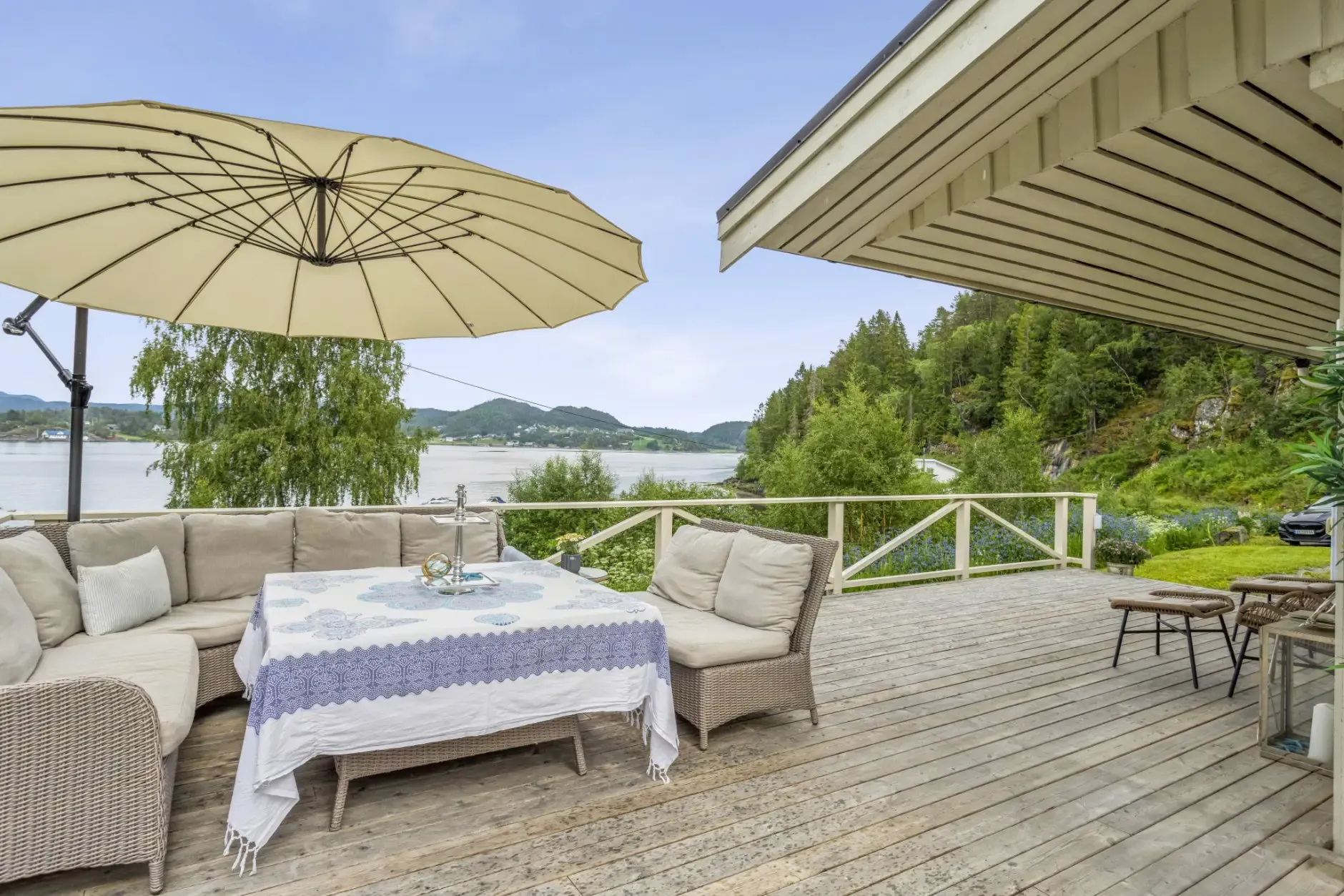 Single-Storey House Near Åsenfjord with Terrace and Parking - View image 9 of 29