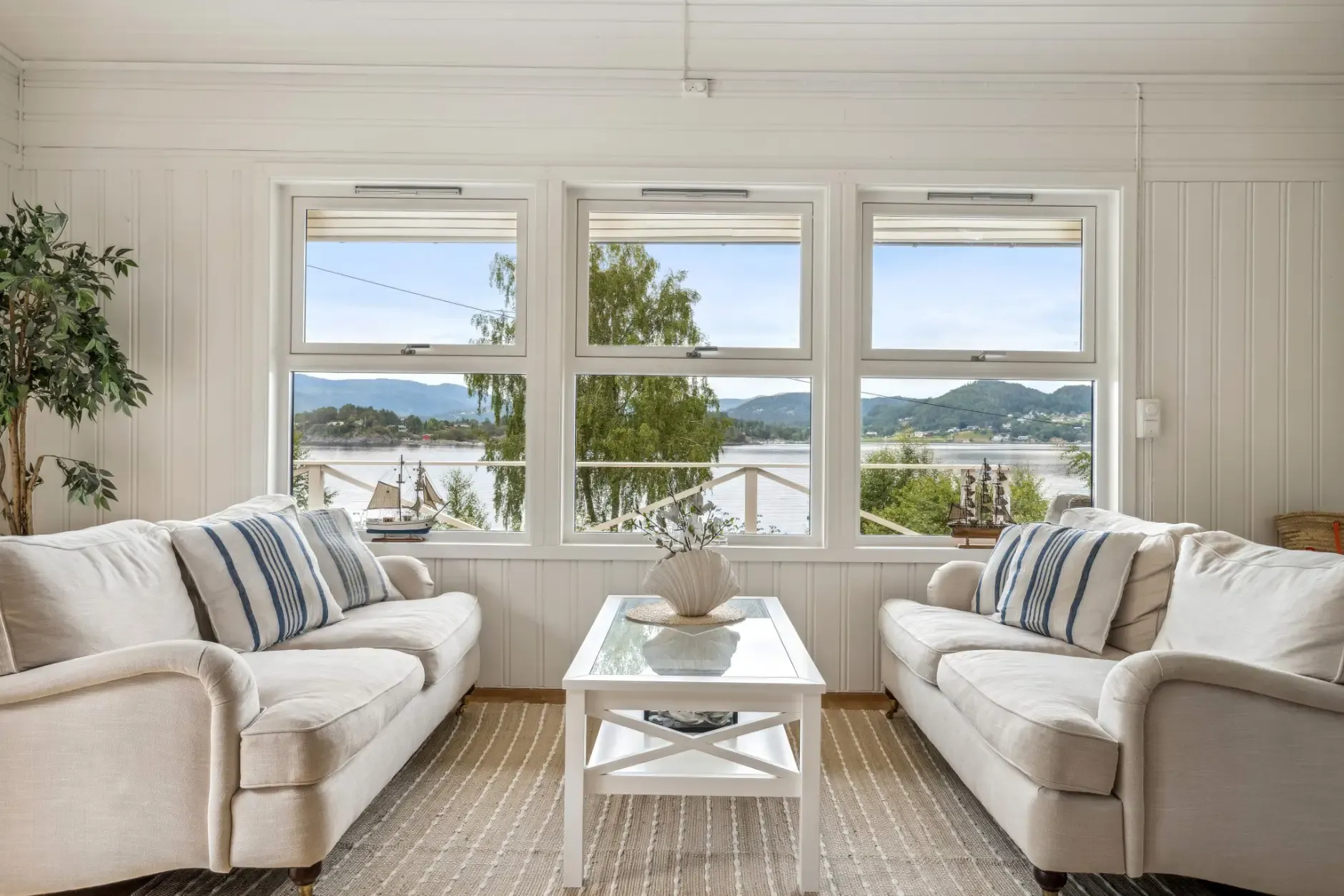 Single-Storey House Near Åsenfjord with Terrace and Parking - View image 14 of 29