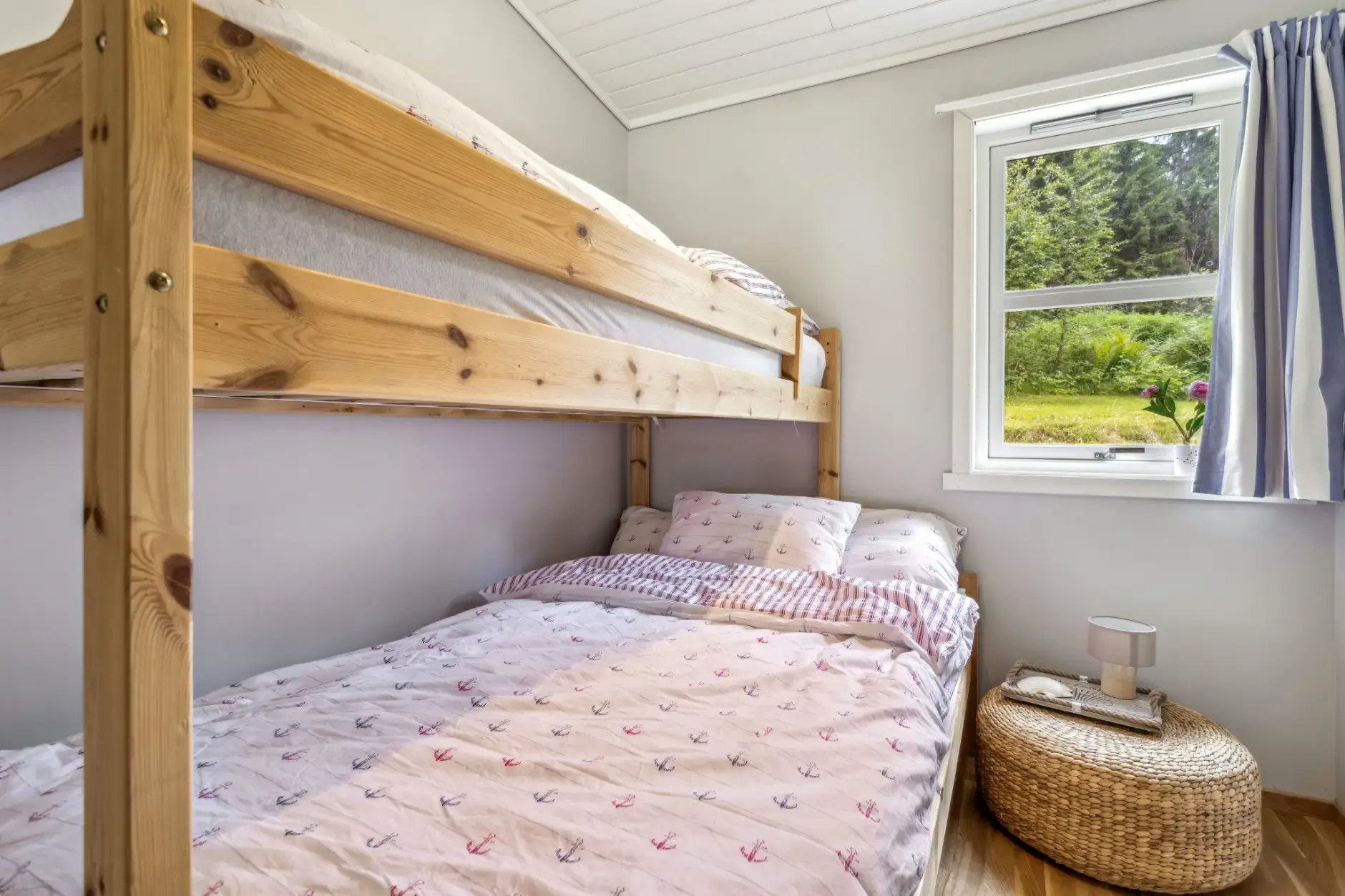 Single-Storey House Near Åsenfjord with Terrace and Parking - View image 25 of 29