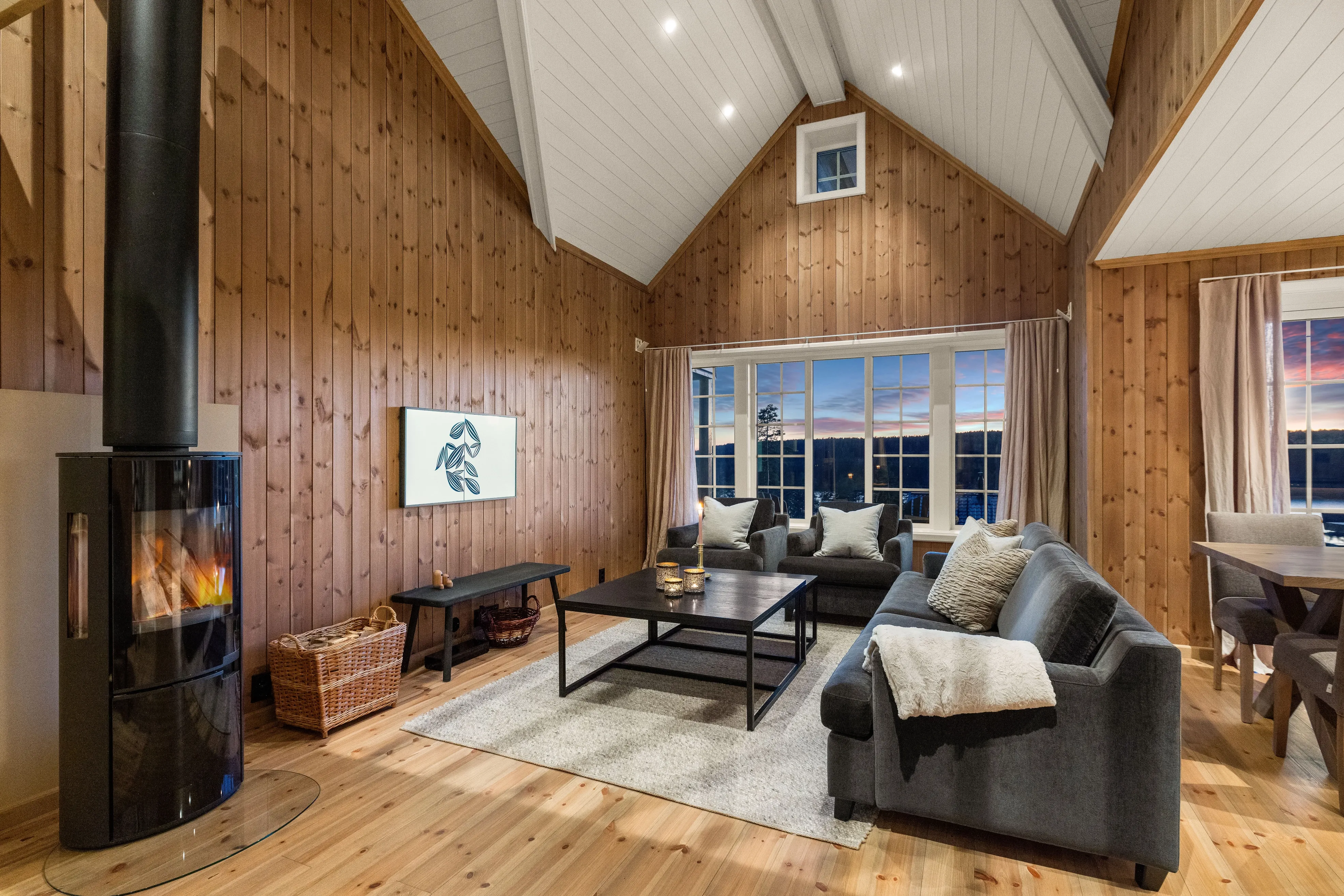 Contemporary 3-Bedroom Cabin with Expansive Terrace in Norway's Tranquil Rømskog - View image 11 of 41