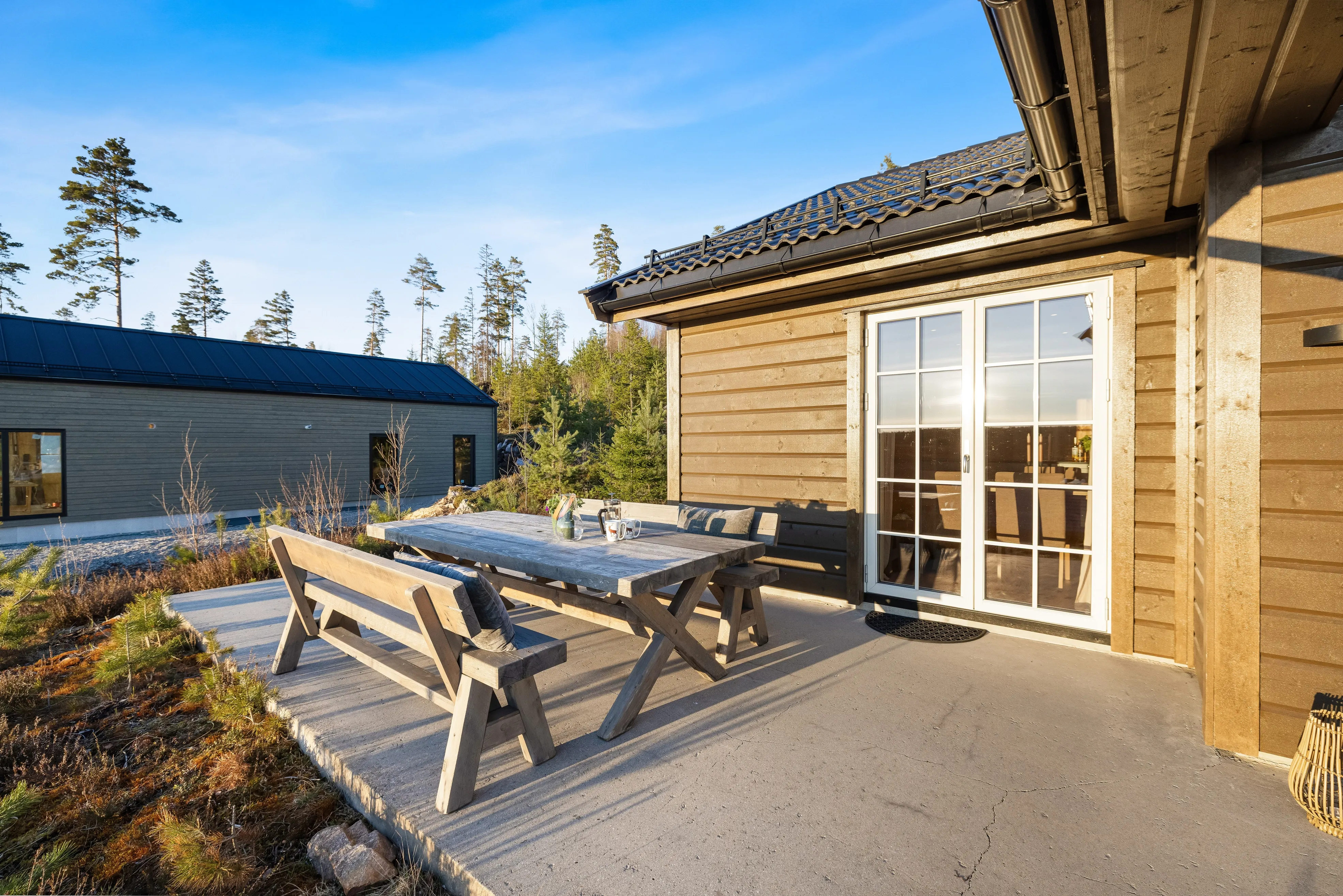 Contemporary 3-Bedroom Cabin with Expansive Terrace in Norway's Tranquil Rømskog - View image 20 of 41
