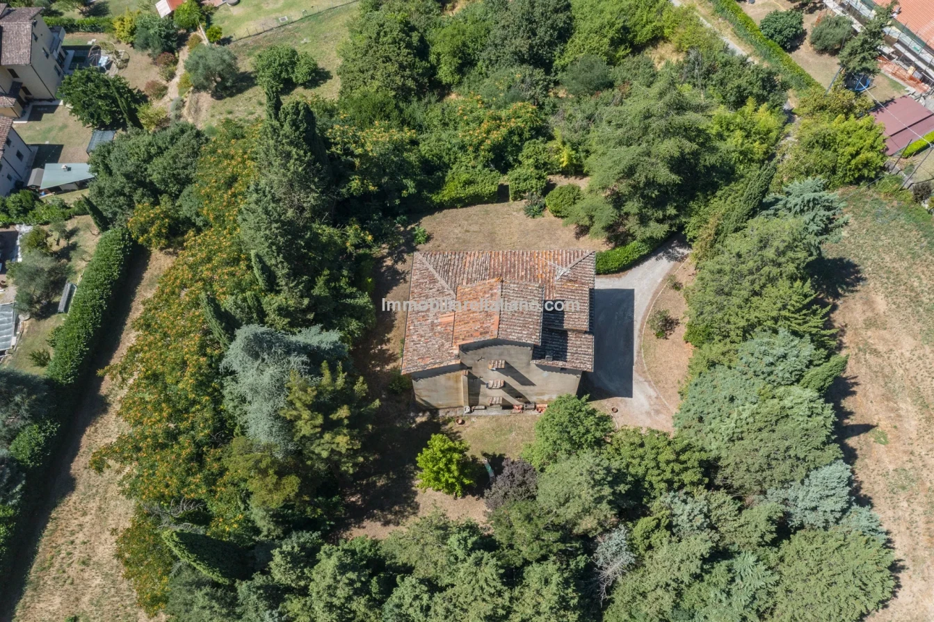 Villa storica con 3 camere da letto e ampio giardino a Sansepolcro, in Toscana - Visualizza immagine 15 di 66
