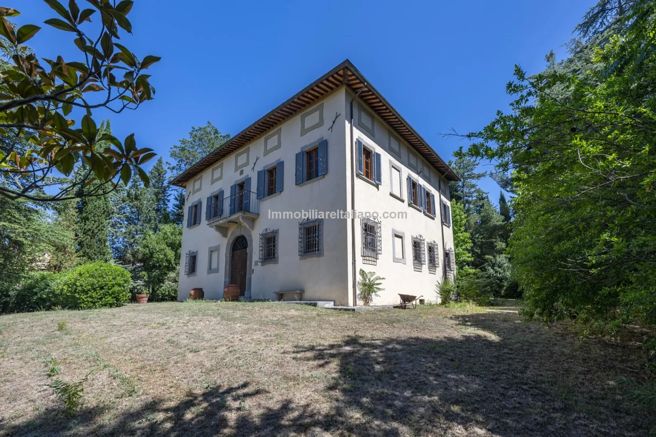 Villa storica con 3 camere da letto e ampio giardino a Sansepolcro, in Toscana - Visualizza immagine 19 di 66