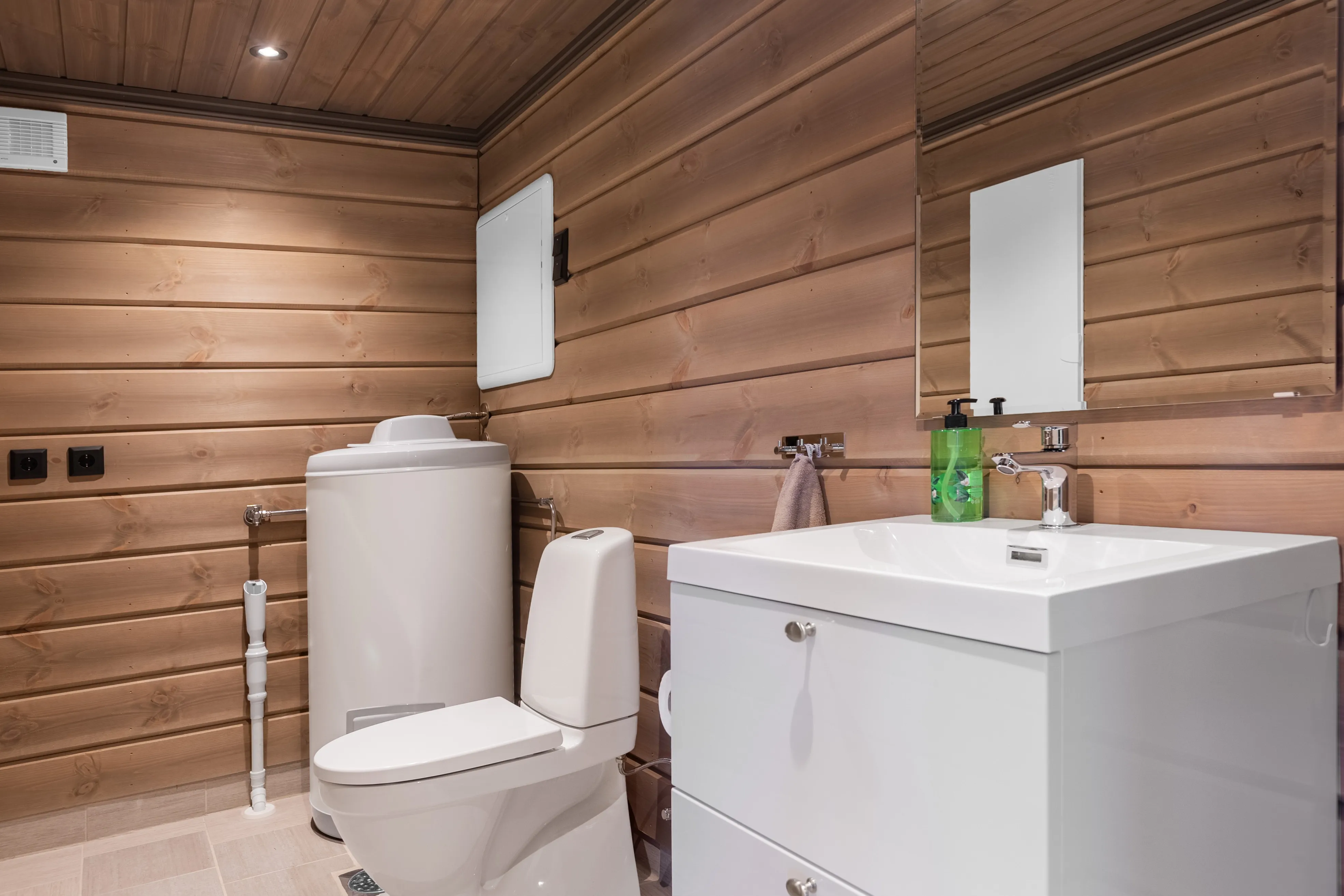 Modern 2-Bedroom Cabin with Sunlit Terrace in Tisleidalen, Norway - View image 22 of 32