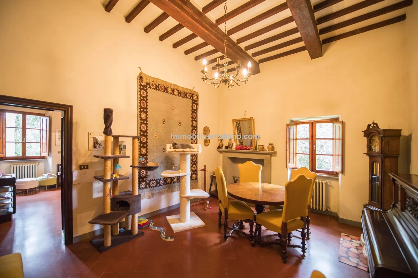 Villa storica con 3 camere da letto e ampio giardino a Sansepolcro, in Toscana - Visualizza immagine 40 di 66