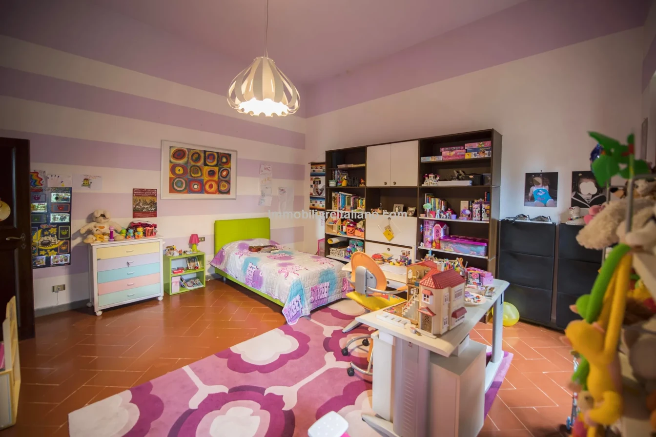 Villa storica con 3 camere da letto e ampio giardino a Sansepolcro, in Toscana - Visualizza immagine 47 di 66