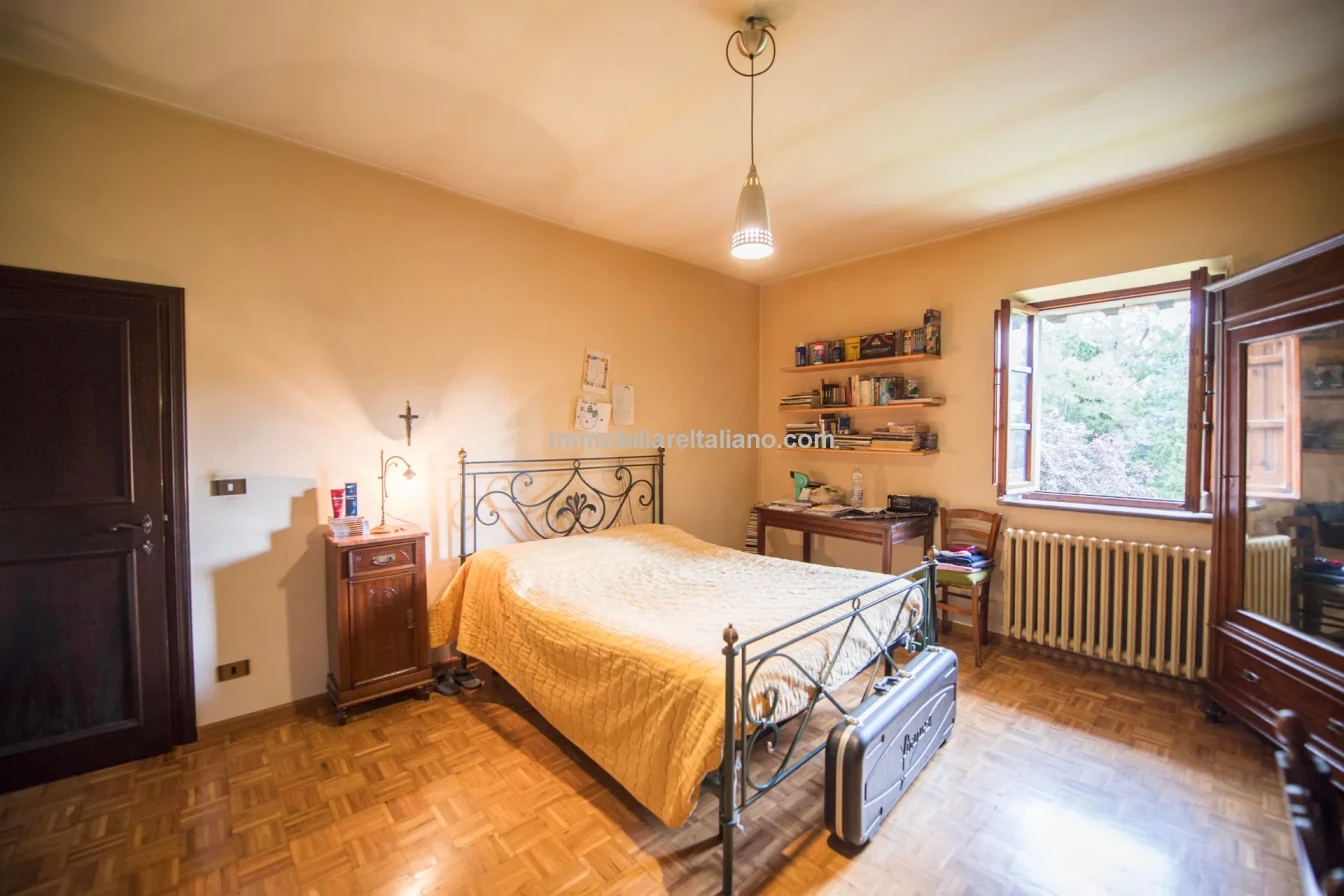 Villa storica con 3 camere da letto e ampio giardino a Sansepolcro, in Toscana - Visualizza immagine 51 di 66