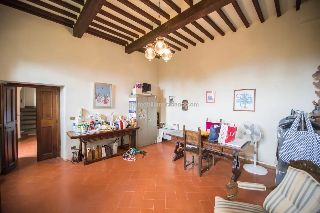 Villa storica con 3 camere da letto e ampio giardino a Sansepolcro, in Toscana - Visualizza immagine 57 di 66