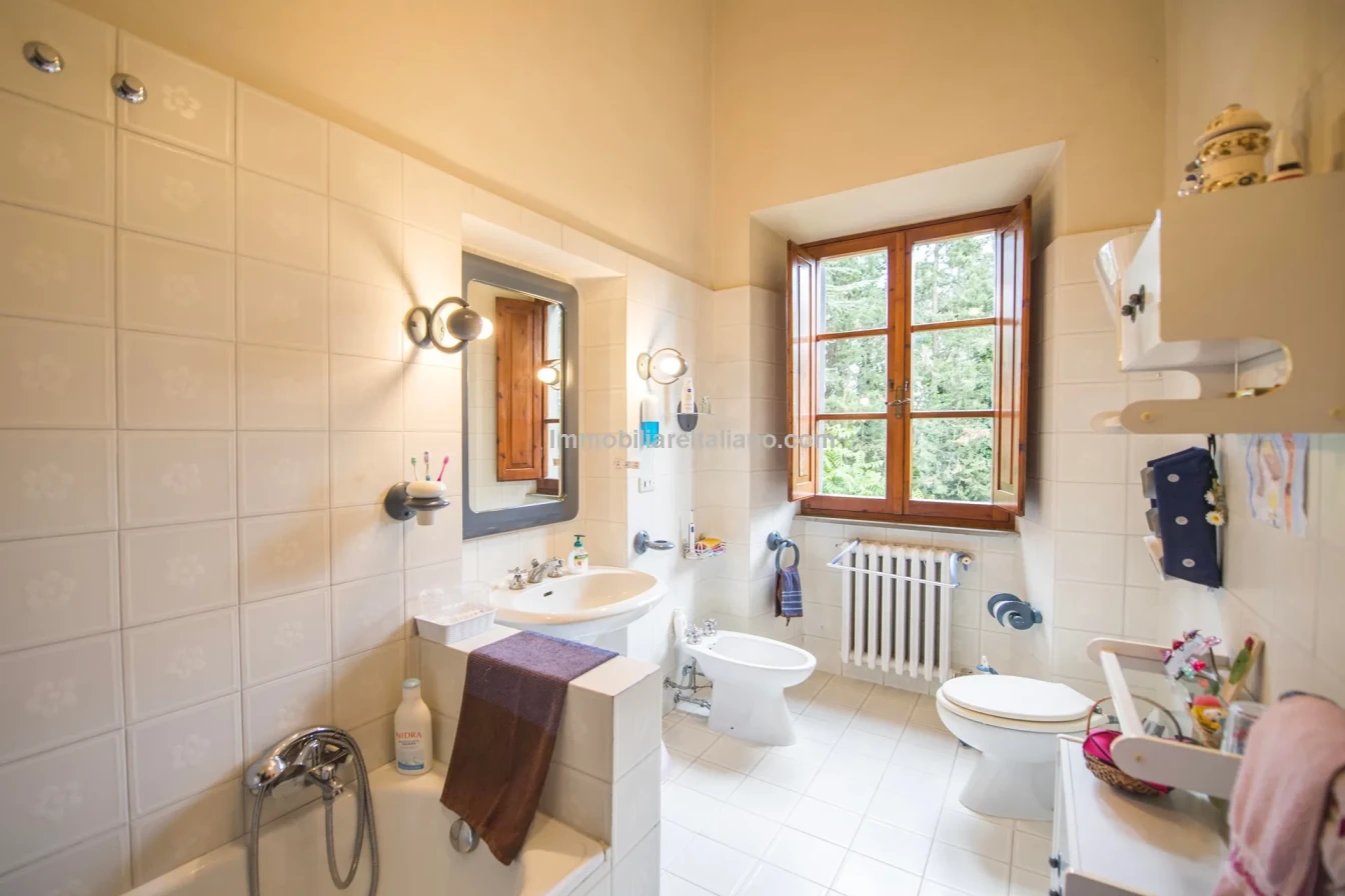 Villa storica con 3 camere da letto e ampio giardino a Sansepolcro, in Toscana - Visualizza immagine 62 di 66