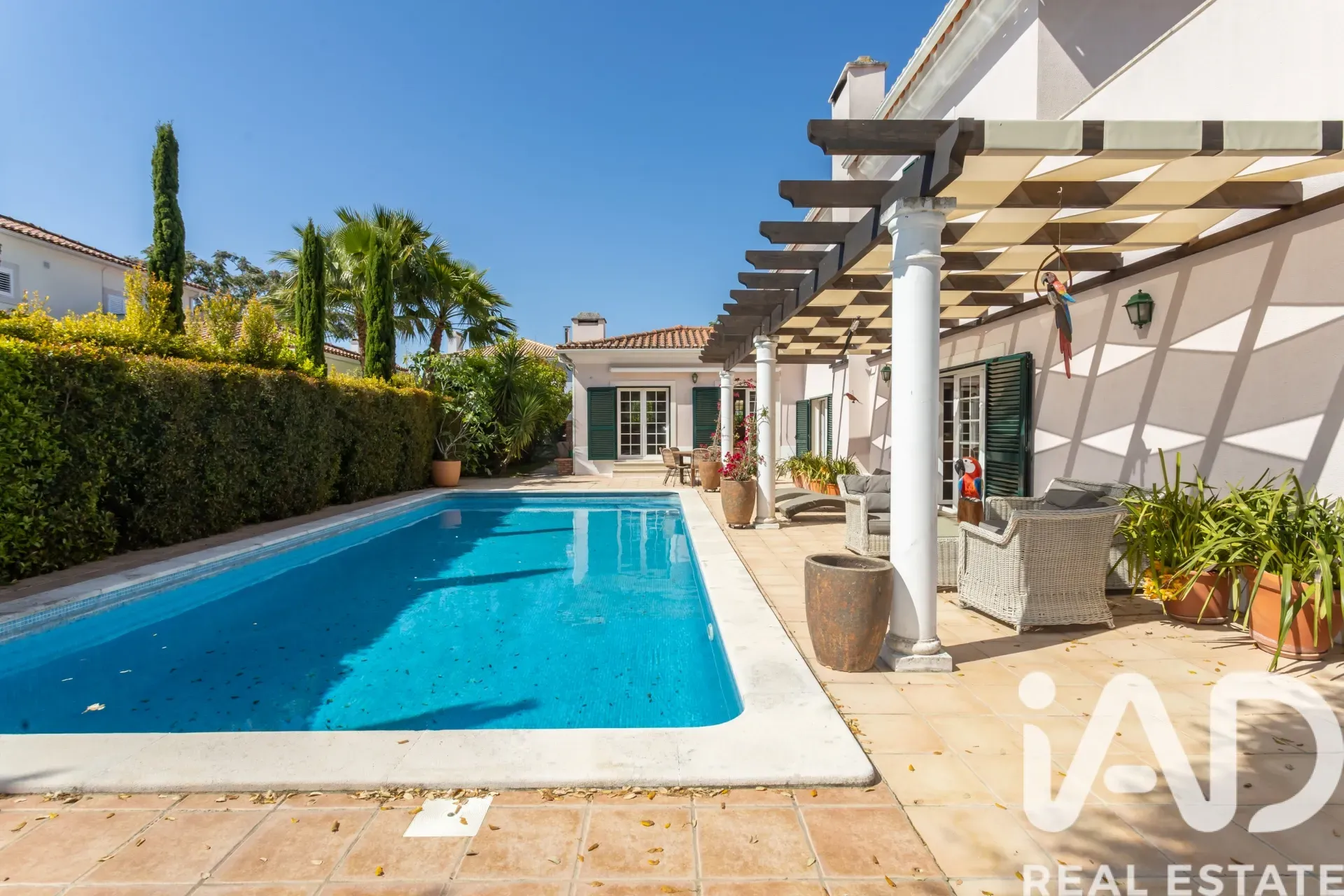 Contemporary 4-Bedroom House with Pool and Garden in Serene Azeitão - View image 7 of 38