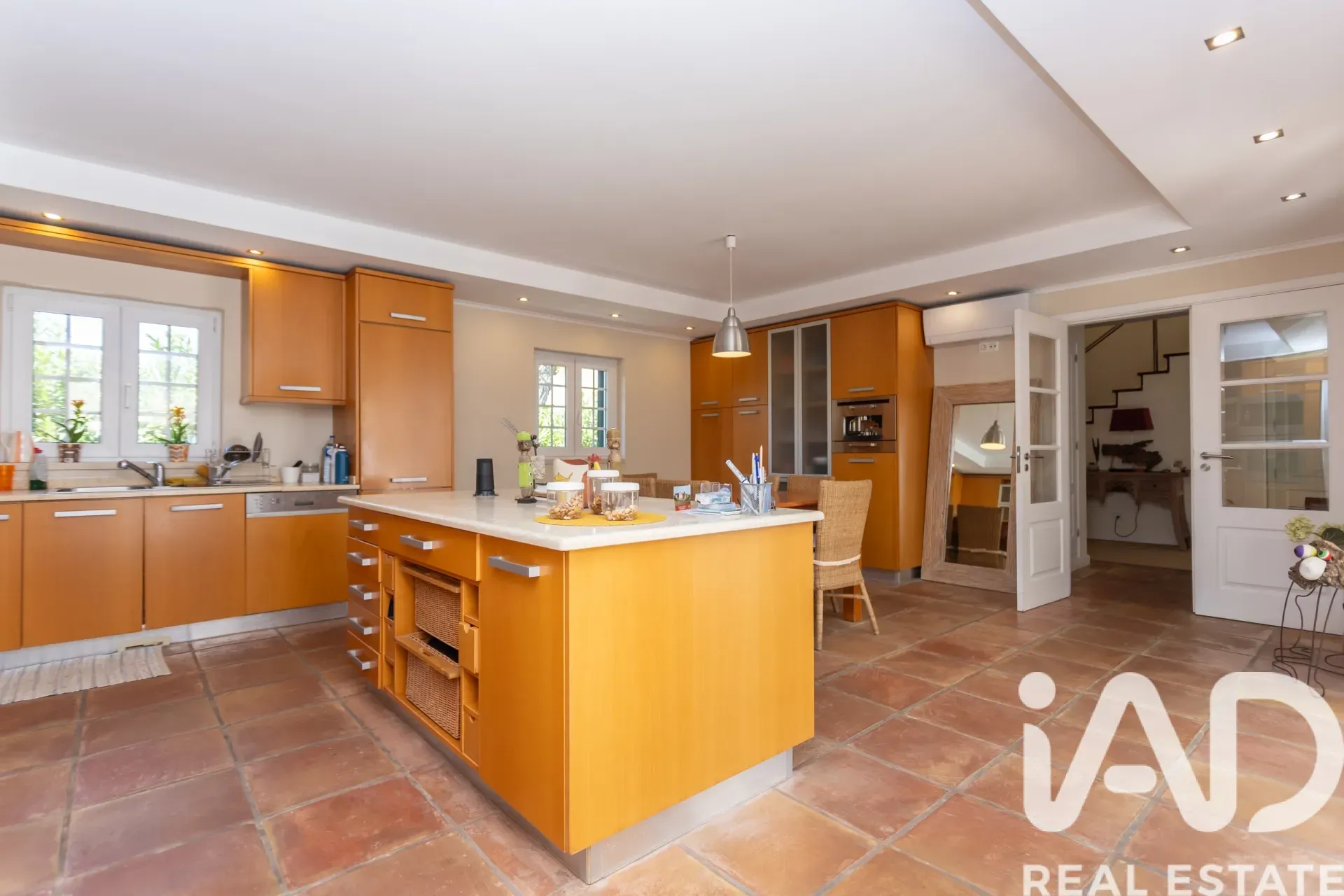 Contemporary 4-Bedroom House with Pool and Garden in Serene Azeitão - View image 24 of 38
