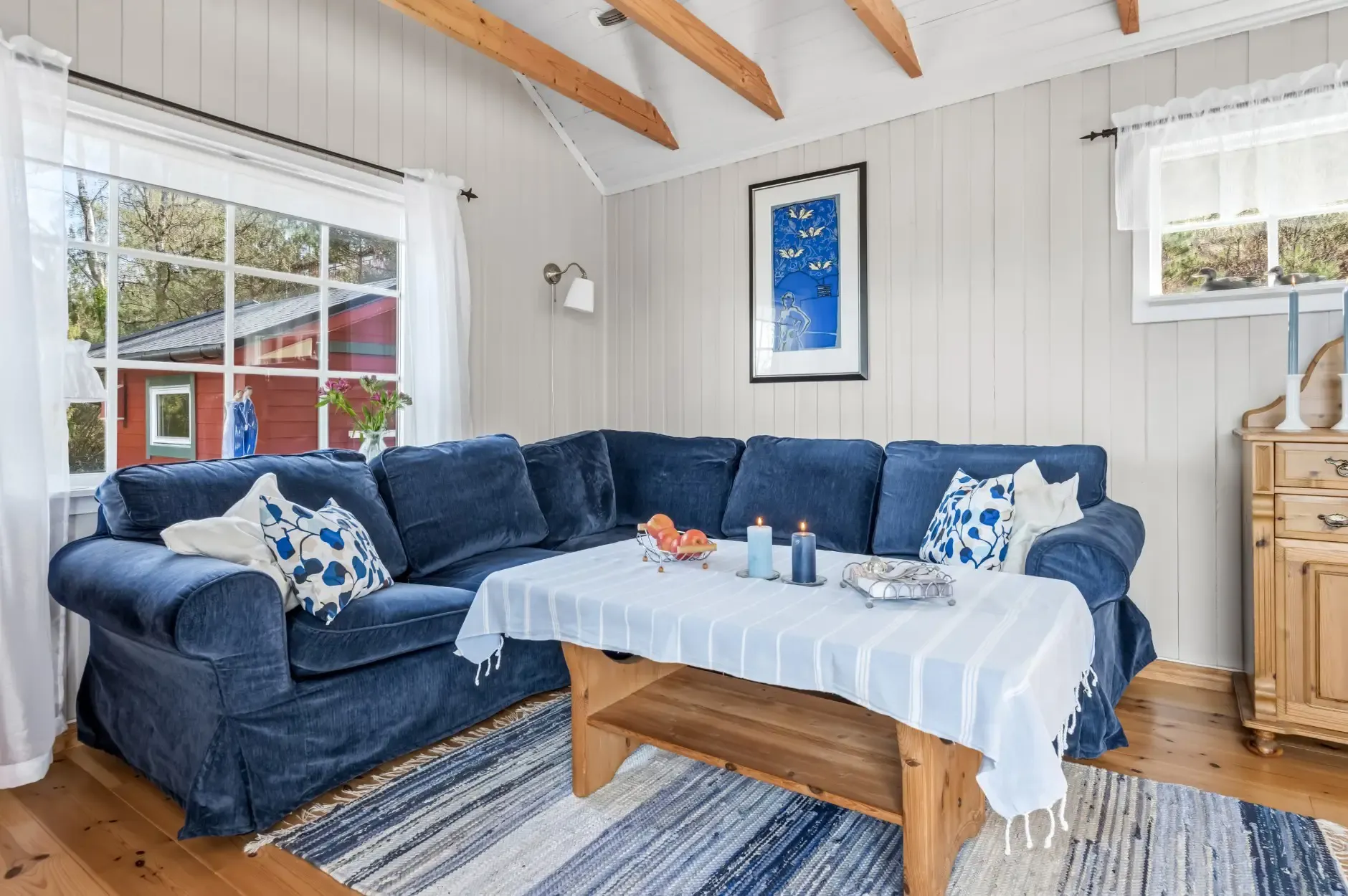 1960s Norwegian Country House with Sea Access and Expansive Gardens - View image 22 of 48