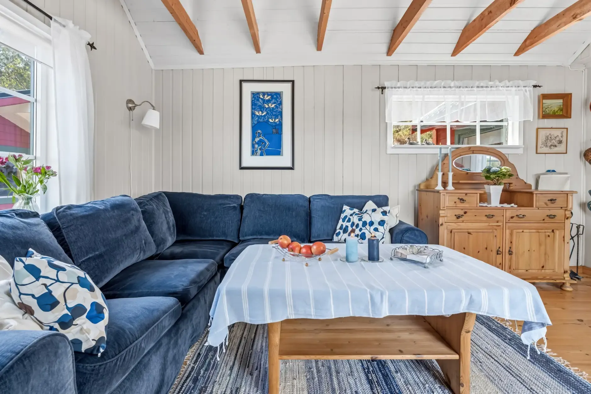 1960s Norwegian Country House with Sea Access and Expansive Gardens - View image 24 of 48