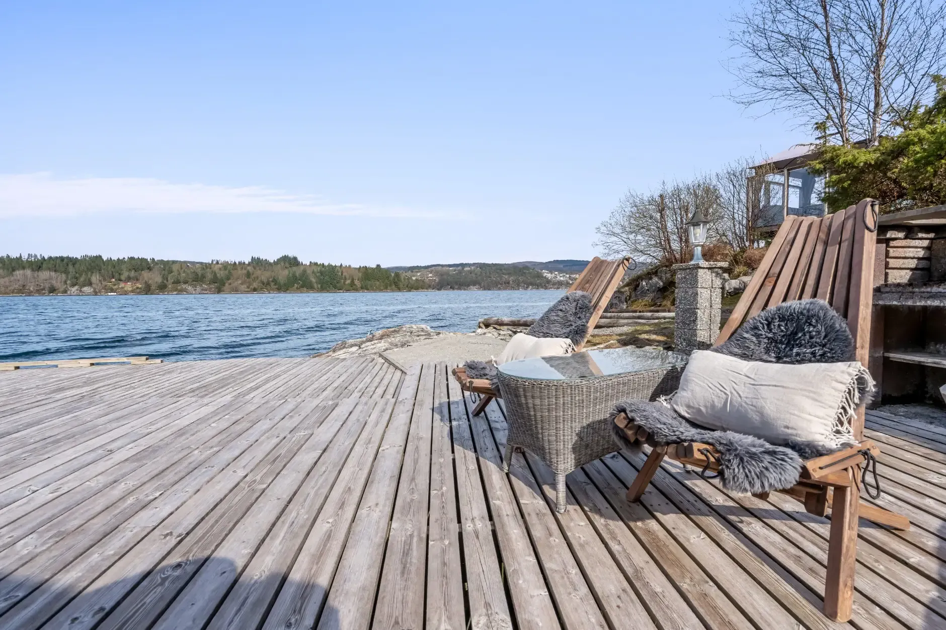 1960s Norwegian Country House with Sea Access and Expansive Gardens - View image 34 of 48