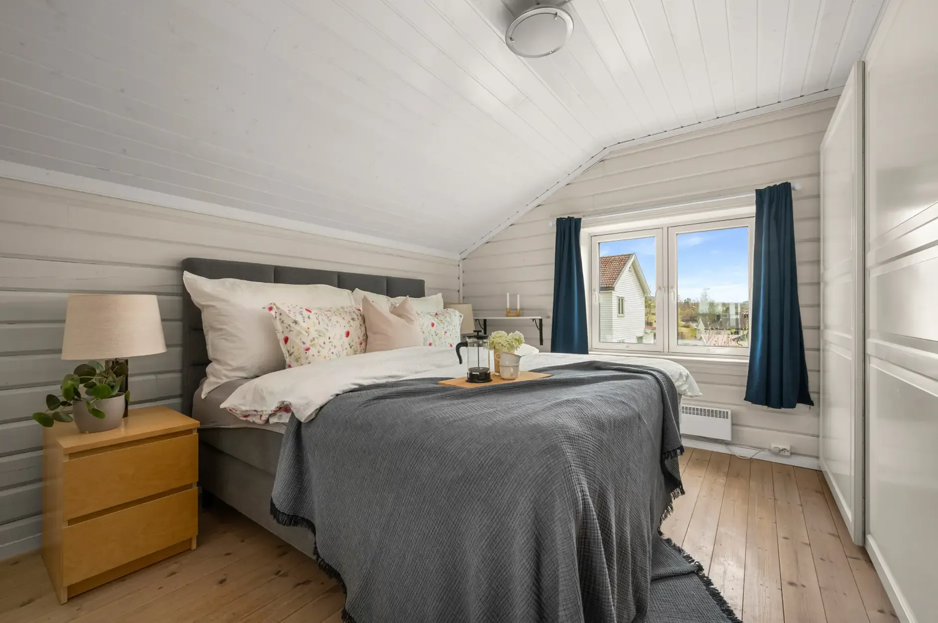 Mid-Century 3-Bedroom House with Garden and Terrace in Central Trondheim - View image 24 of 47