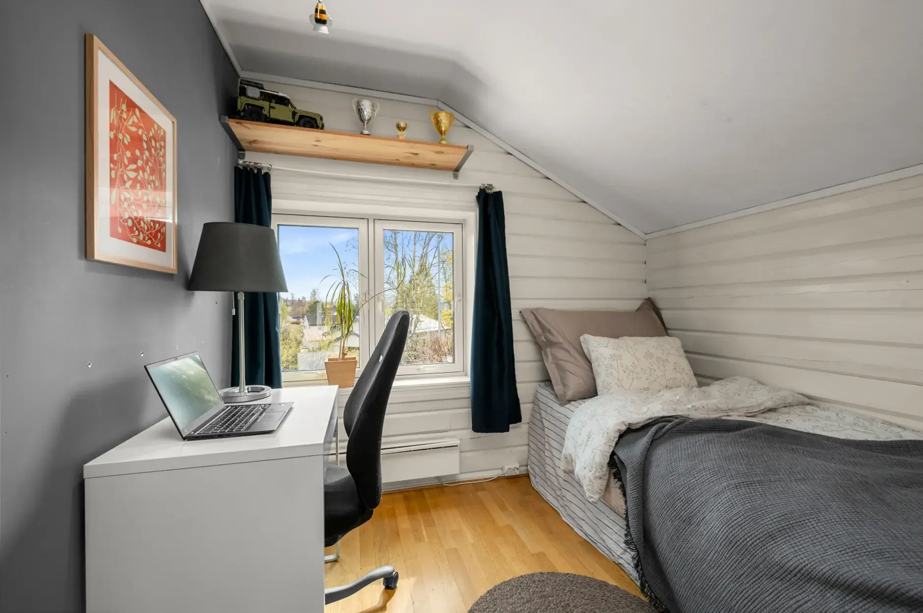 Mid-Century 3-Bedroom House with Garden and Terrace in Central Trondheim - View image 26 of 47