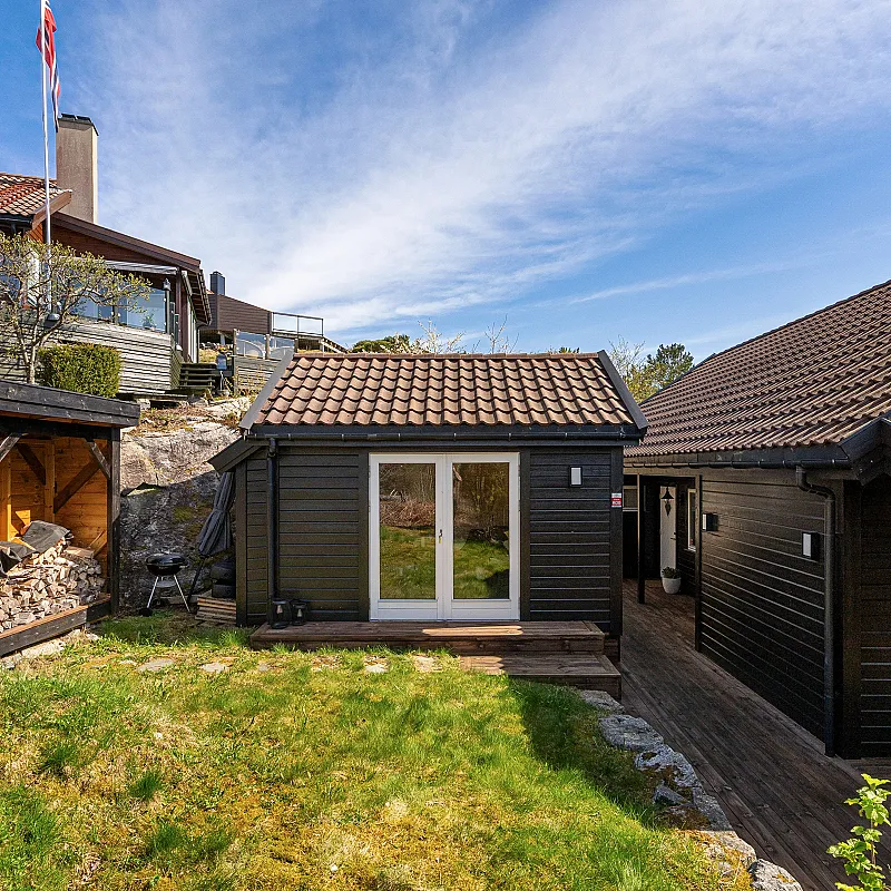 View image 40